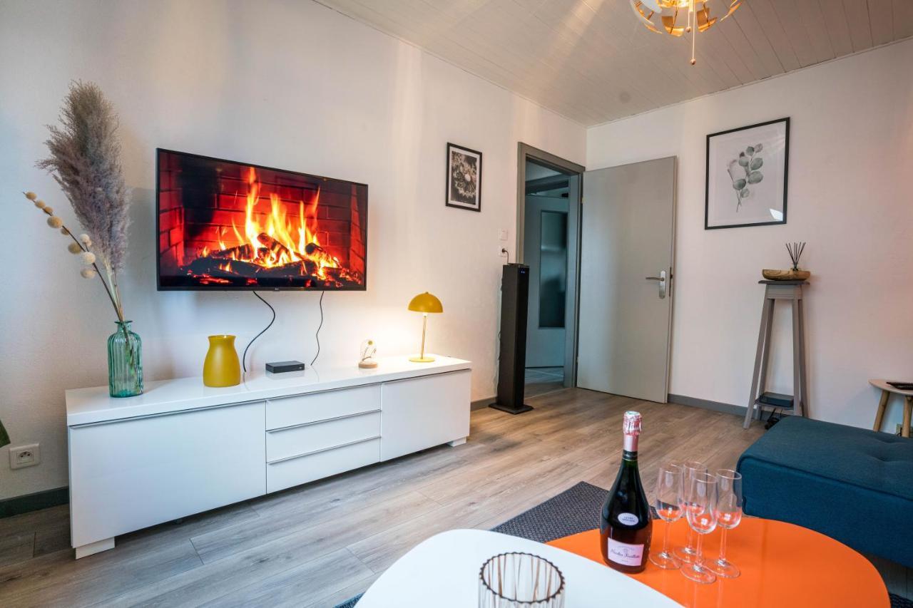 Le Kozy - Wifi - Centre Ville - Proche Commerces Sarrebourg Bagian luar foto